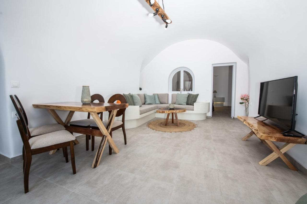 Sun Angelos Oia - Luxury Cave Suites Exterior photo