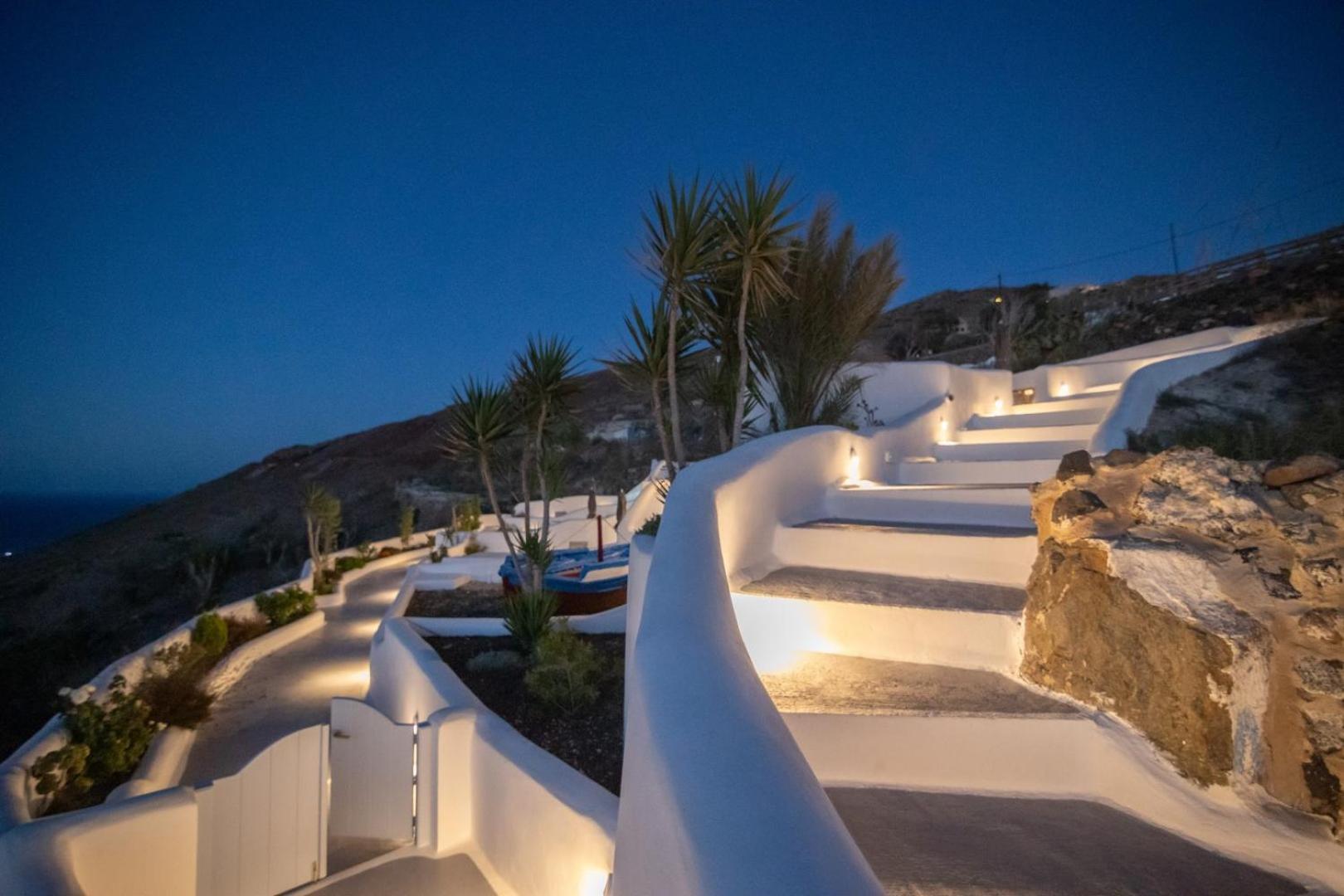 Sun Angelos Oia - Luxury Cave Suites Exterior photo